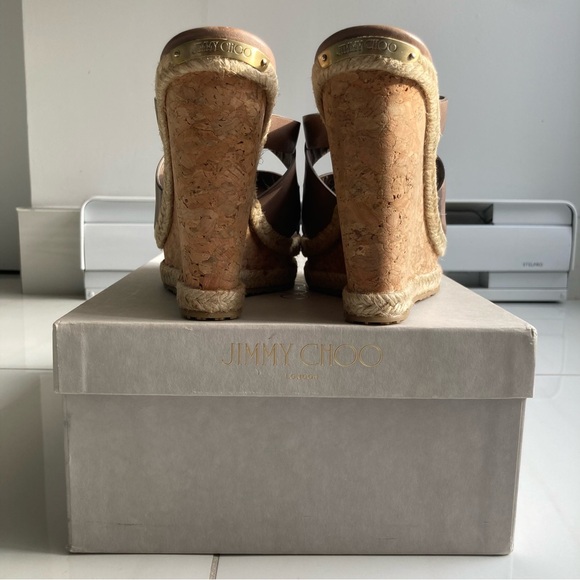 JIMMY CHOO | Brown Strappy Cork Leather & Raffia Wedge Sandals NIB Spain Sz 7.5 - Picture 3 of 15